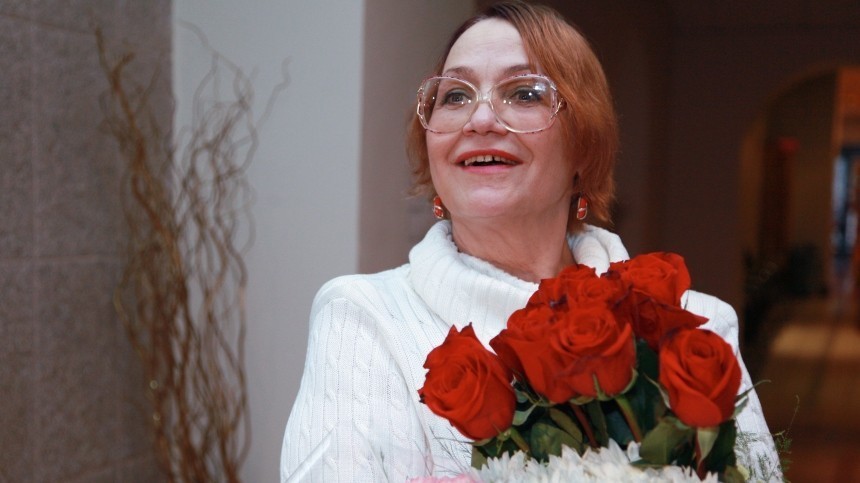 Нина Русланова в кинотеатре "Художественный" перед премьерой фильма "Китайская бабушка".