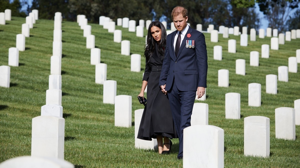 Принц Гарри и Меган Маркл на Национальное кладбище в Лос-Анджелесе в День памяти павших, 2020-й